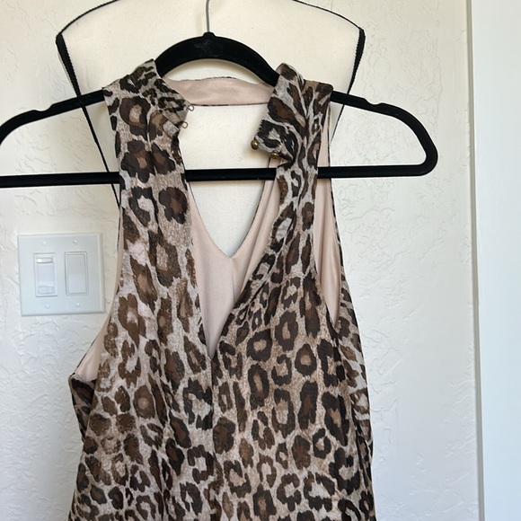 Speechless - Brown and Cream Leopard Dress
Size L - Picture 2 of 4